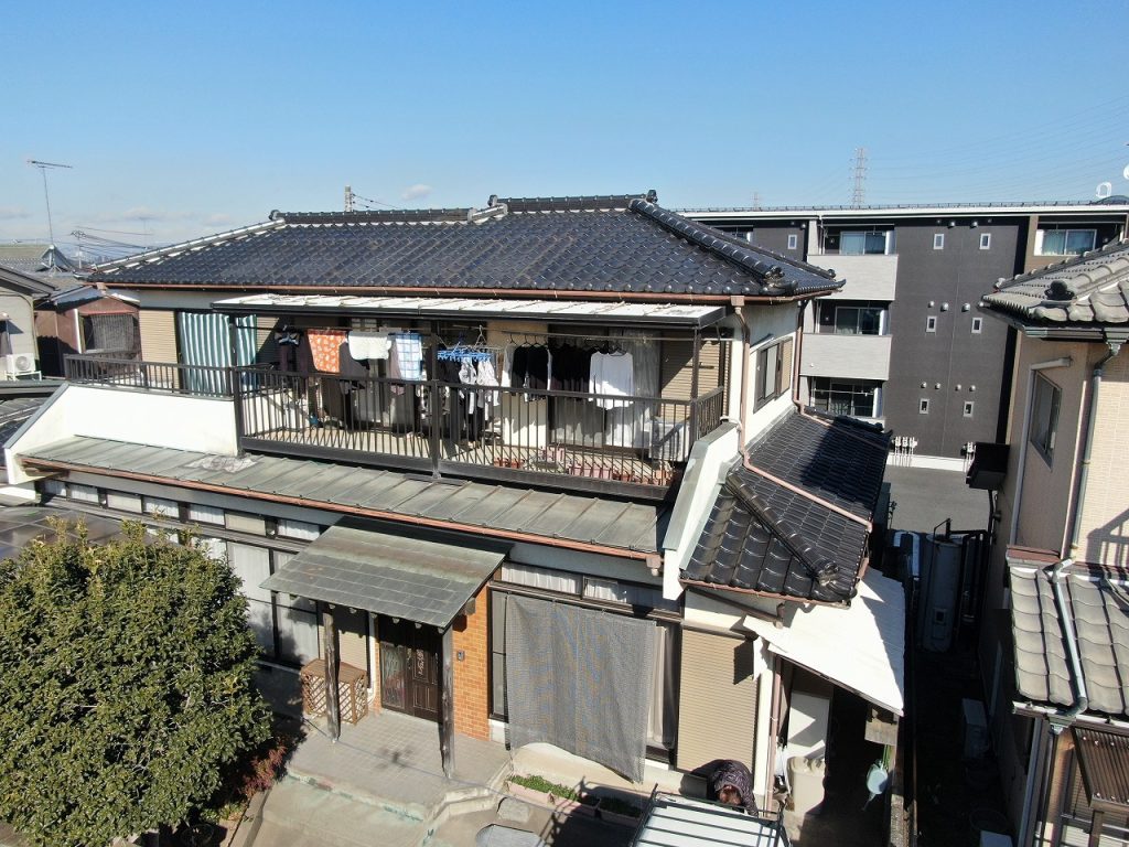 築40年の戸建て住宅を初めて外壁塗装｜落ち着いた外観へ（施工前）