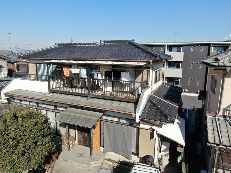 築40年の戸建て住宅を初めて外壁塗装｜落ち着いた外観へ（施工前）