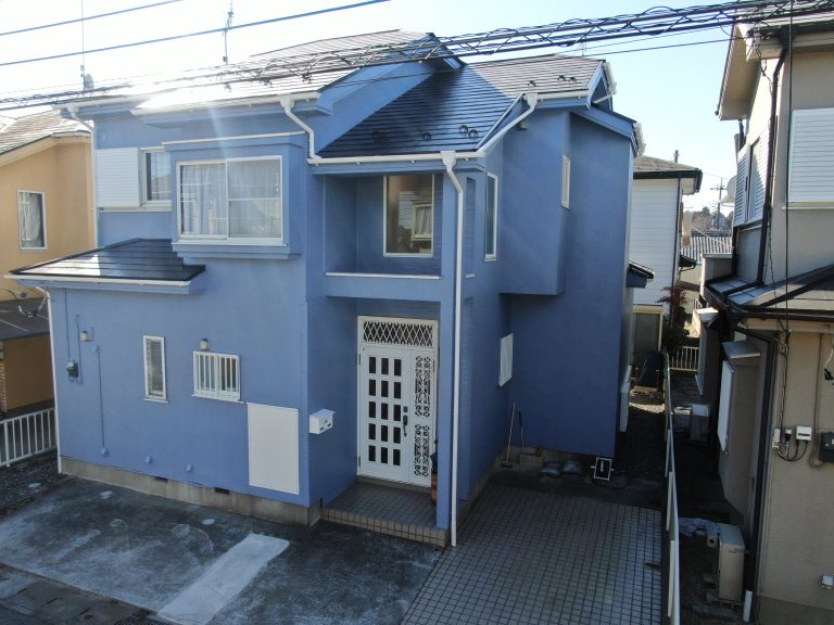 築30年以上の中古住宅を外壁塗装｜ブルーを基調に一新（施工後）