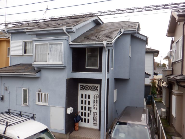 築30年以上の中古住宅を外壁塗装｜ブルーを基調に一新（施工前）