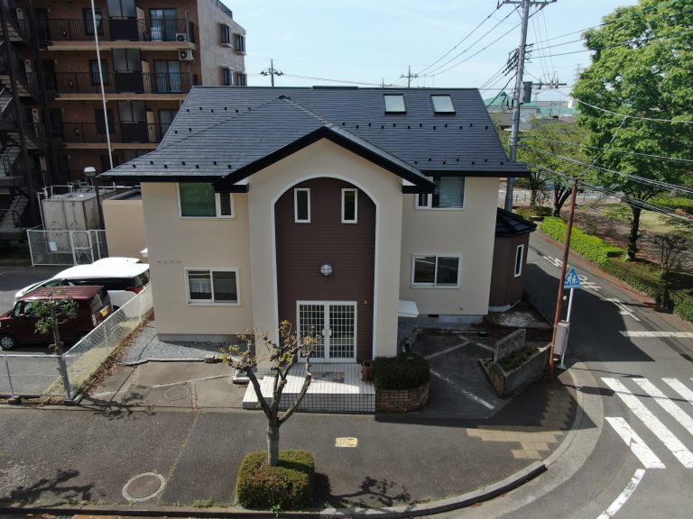 外壁塗装｜ベージュとブラウンの落ち着いた配色へ（施工後）